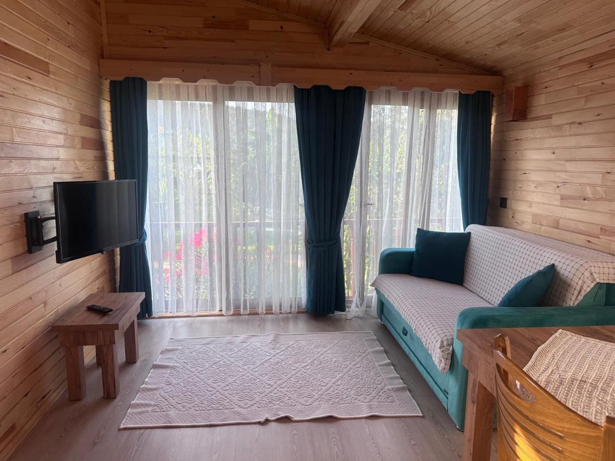 Rueya Villen Park Чирали Экстерьер фото