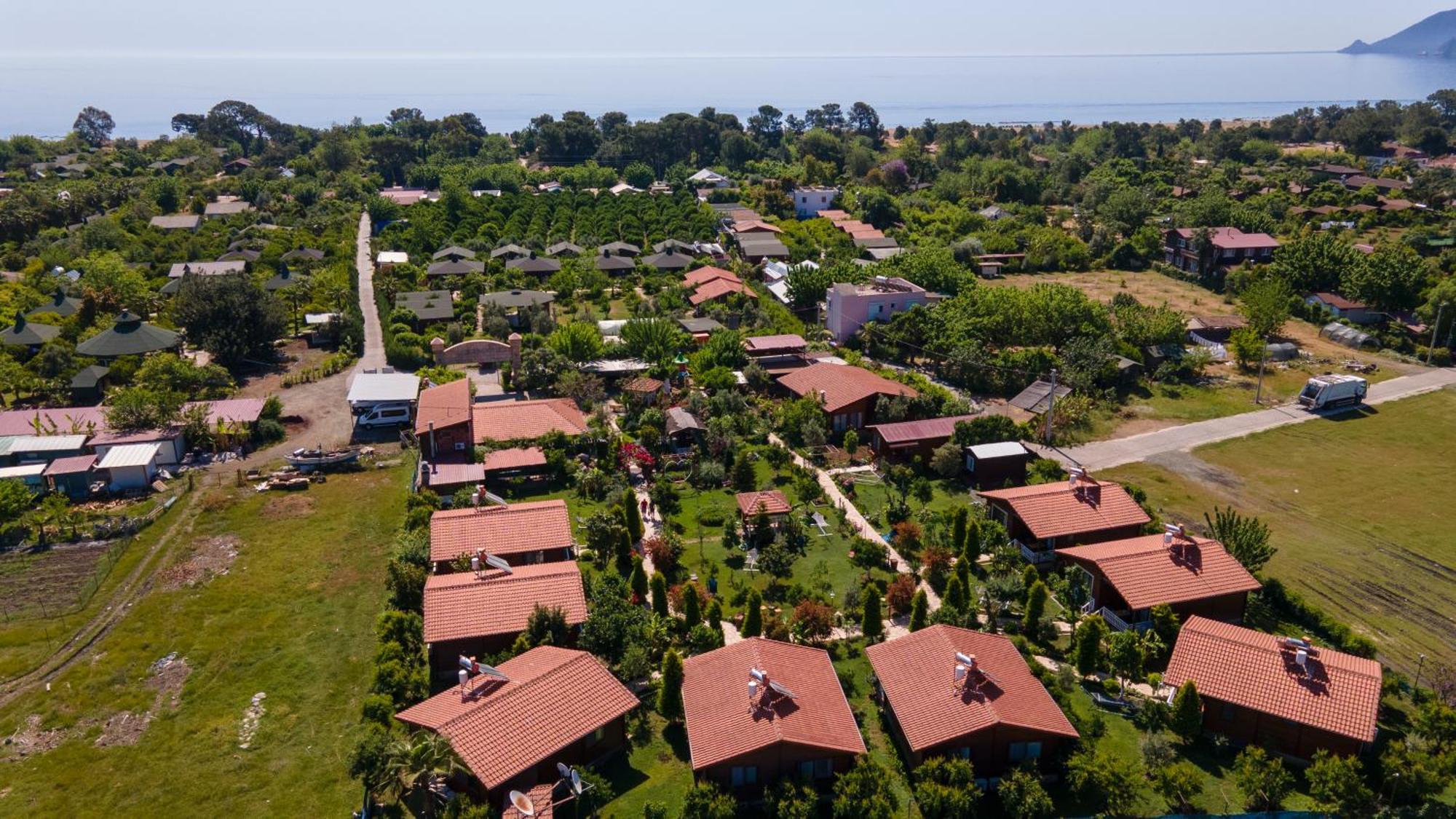 Rueya Villen Park Чирали Экстерьер фото