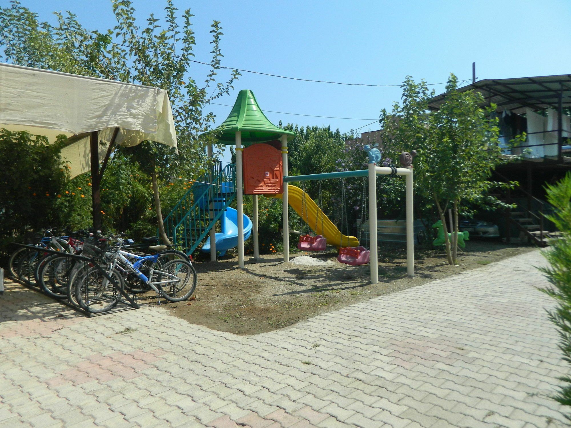 Rueya Villen Park Чирали Экстерьер фото